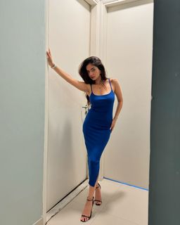 Anushka Sen feet photo thumbnail