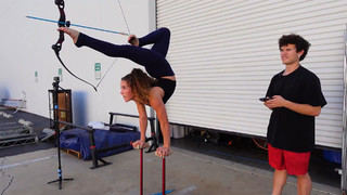 Sofie Dossi feet photo thumbnail