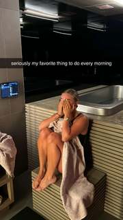 Katie Sigmond feet photo thumbnail