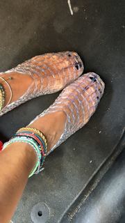 Rita Ora feet photo thumbnail