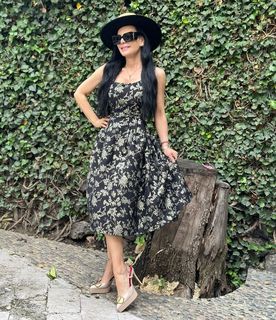 Maribel Guardia feet photo thumbnail