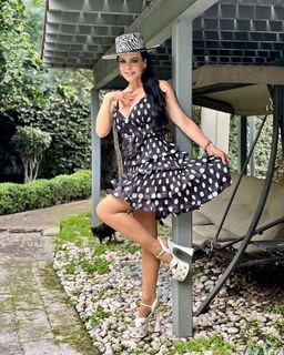 Maribel Guardia feet photo thumbnail