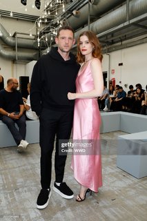 Kate Mara feet photo thumbnail