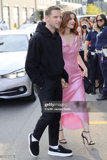 Kate Mara feet photo thumbnail