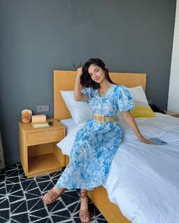 Anushka Sen feet photo thumbnail