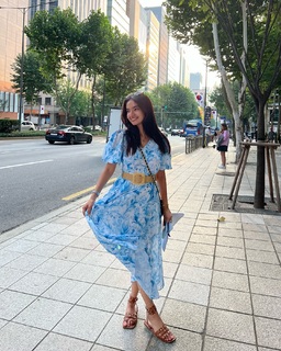 Anushka Sen feet photo thumbnail