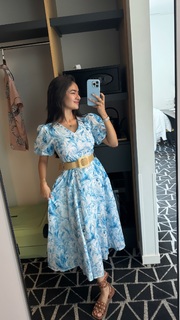 Anushka Sen feet photo thumbnail