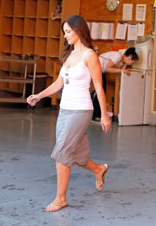 Minka Kelly feet photo thumbnail