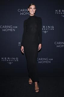 Karlie Kloss feet photo thumbnail