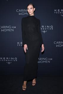 Karlie Kloss feet photo thumbnail