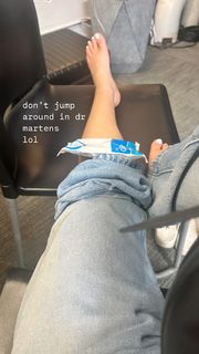 Maren Morris feet photo thumbnail