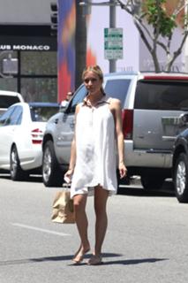 Kristin Cavallari feet photo thumbnail