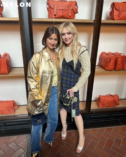 Kathryn Newton feet photo thumbnail