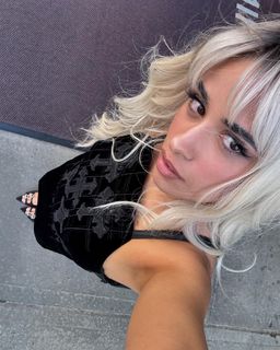 Camila Cabello feet photo thumbnail