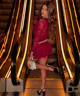 Chanel West Coast feet photo thumbnail