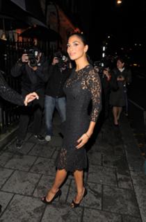 Nicole Scherzinger feet photo thumbnail