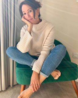 Andrea McLean feet photo 3