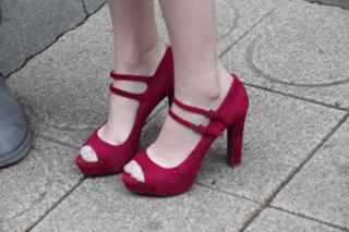 Emma Stone feet photo thumbnail