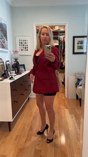 Angela Kinsey feet photo thumbnail