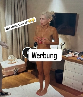 Daniela Katzenberger feet photo thumbnail