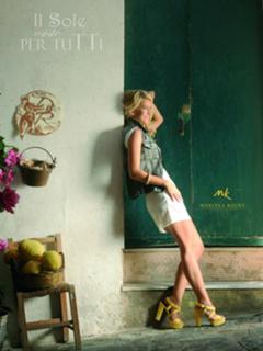 Luisana Lopilato feet photo thumbnail