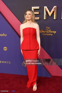 Gillian Jacobs feet photo thumbnail