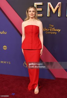 Gillian Jacobs feet photo thumbnail