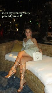 Haley Lu Richardson feet photo 1