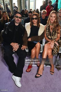 Rosie Huntington-Whiteley feet photo thumbnail