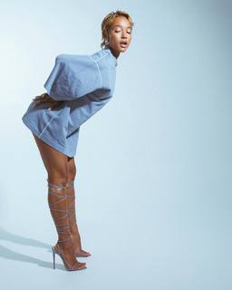 Karrueche Tran feet photo thumbnail