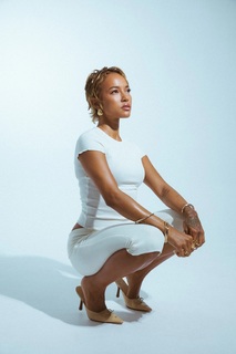 Karrueche Tran feet photo thumbnail