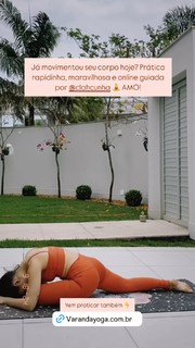 Larissa Manoela feet photo thumbnail