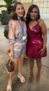 Mindy Kaling feet photo thumbnail