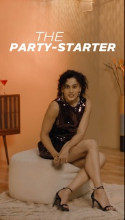 Taapsee Pannu feet photo thumbnail