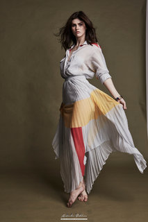 Alexandra Daddario feet photo thumbnail