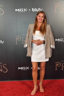 Pinar Altug feet photo thumbnail
