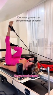 Brooke Burke feet photo thumbnail