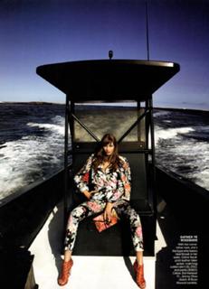 Karlie Kloss feet photo thumbnail