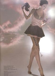 Karlie Kloss feet photo thumbnail
