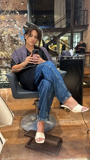 Kéfera Buchmann feet photo thumbnail