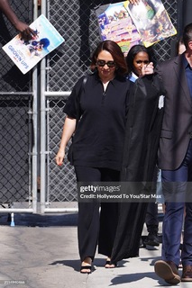 Maya Rudolph feet photo 4