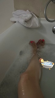 Daniela Katzenberger feet photo thumbnail