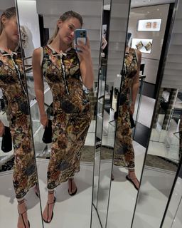 Bar Refaeli feet photo thumbnail