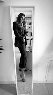 Bar Refaeli feet photo thumbnail