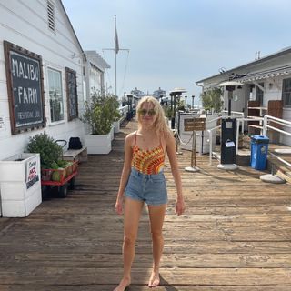 Pixie Lott feet photo thumbnail
