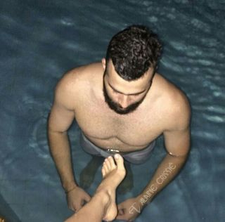 Alaine Crissiê feet photo thumbnail