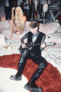 Christina Aguilera feet photo thumbnail