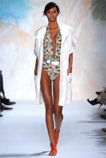 Lais Ribeiro feet photo thumbnail