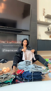 Queen Naija feet photo thumbnail