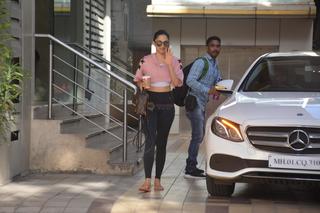 Kiara Advani feet photo thumbnail